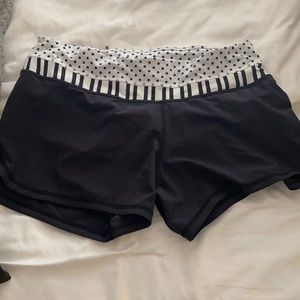Lululemon lined running shorts